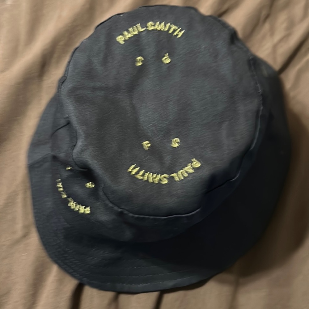 Authentic Paul smith bucket hat brand new never worn